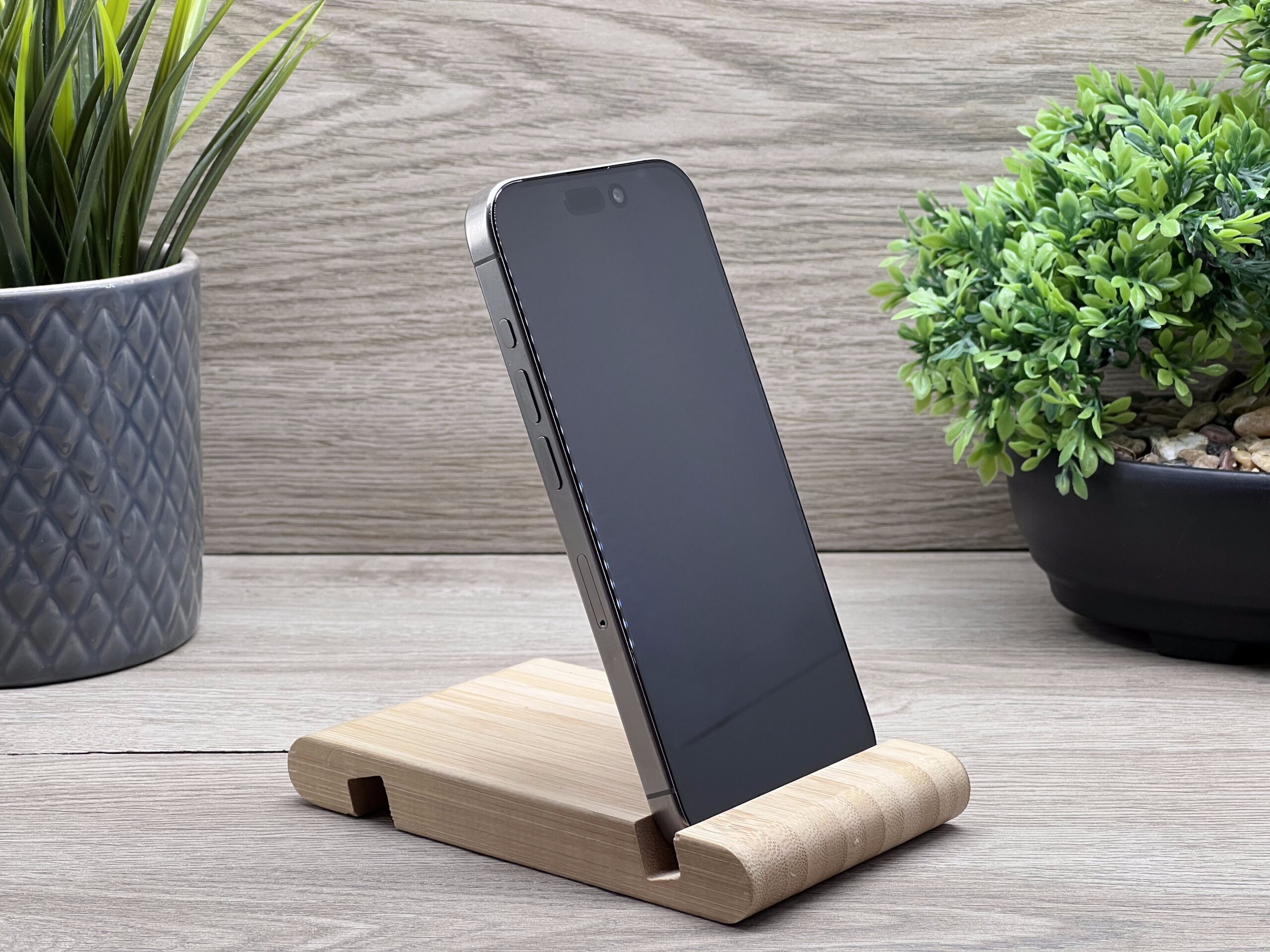 Hibátlan iPhone 15 Pro Natural Titanium 128GB 2 ÉV Garanciával 100%