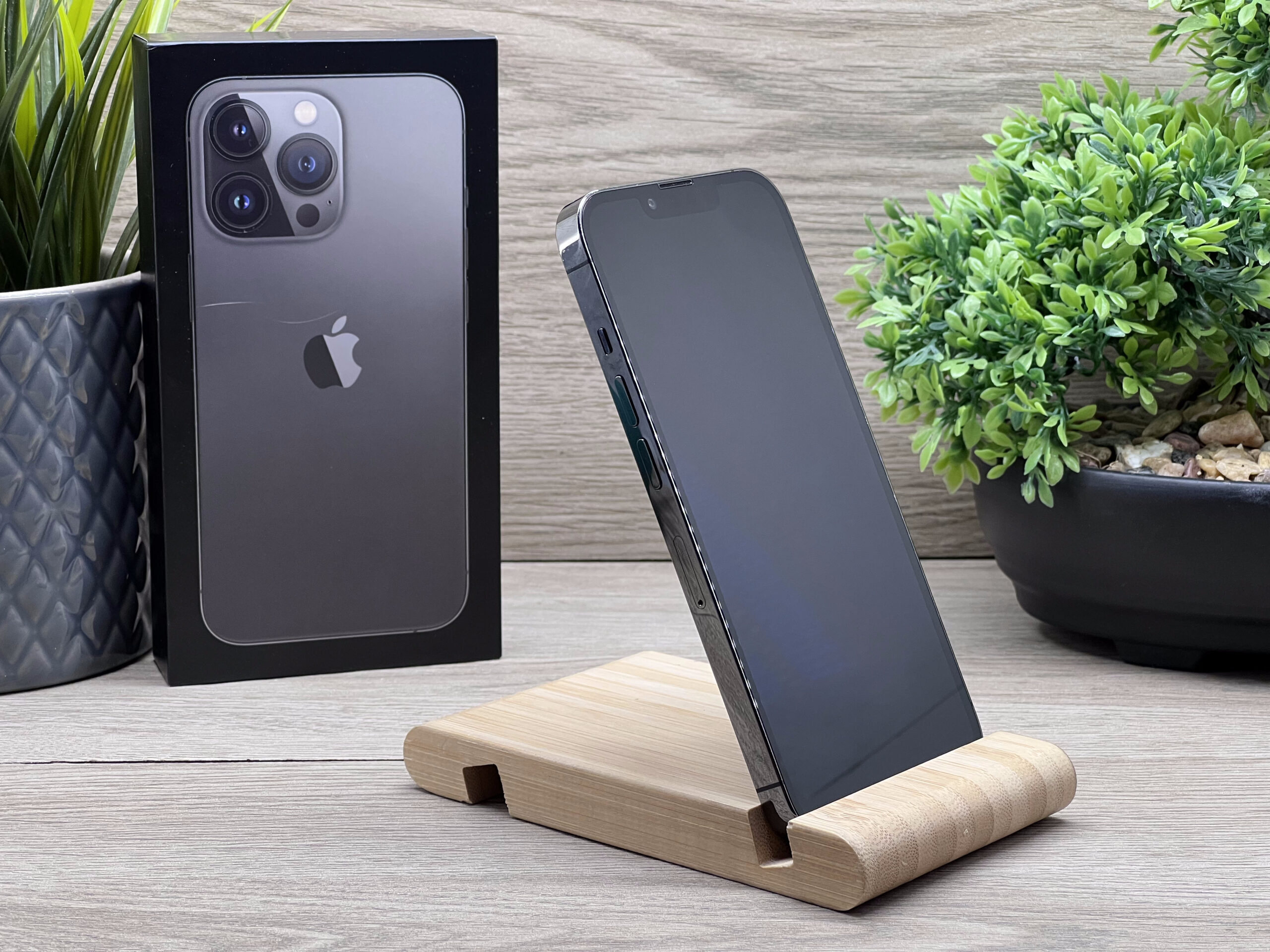 Hibátlan iPhone 13 Pro Graphite 512GB 2 ÉV Garanciával 90%