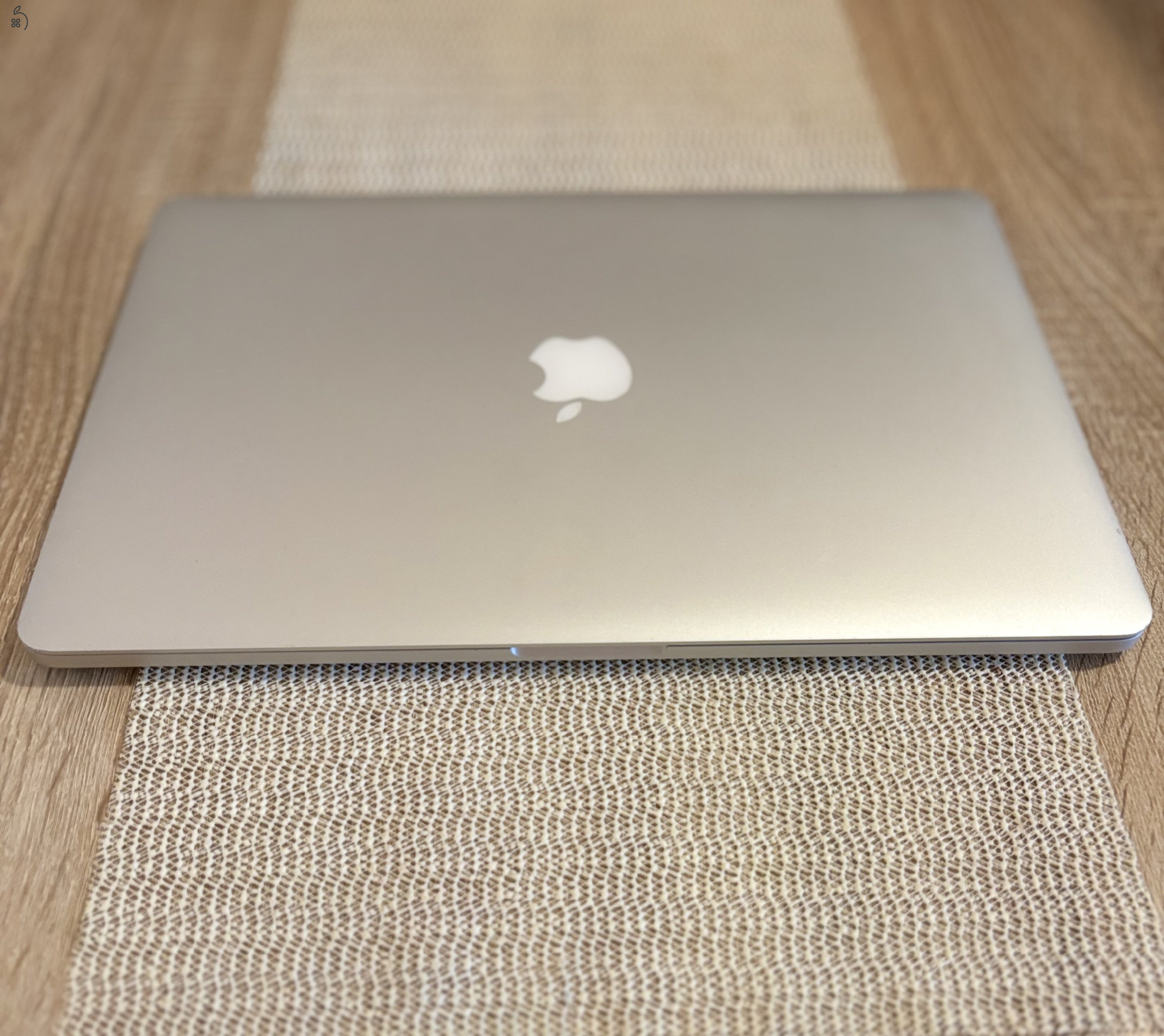 2013 MacBook Pro 15 Retina i7 2.3GHZ 16GB Ram