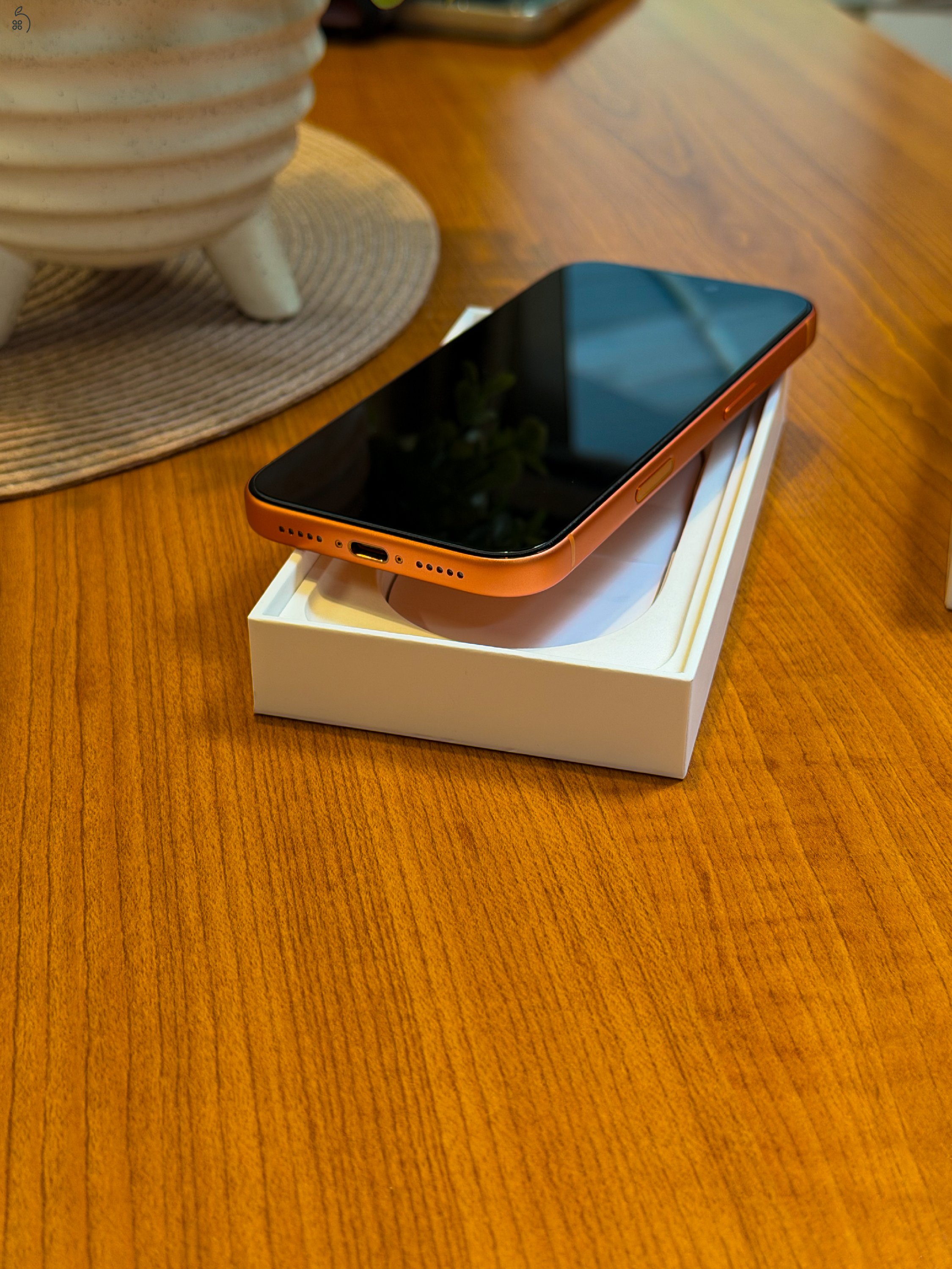 Apple iPhone 17 Pro, 256Gb, Kártyafüggetlen, Gyári Állapotú, 1 Év Garancia, 100% Akkumulátor
