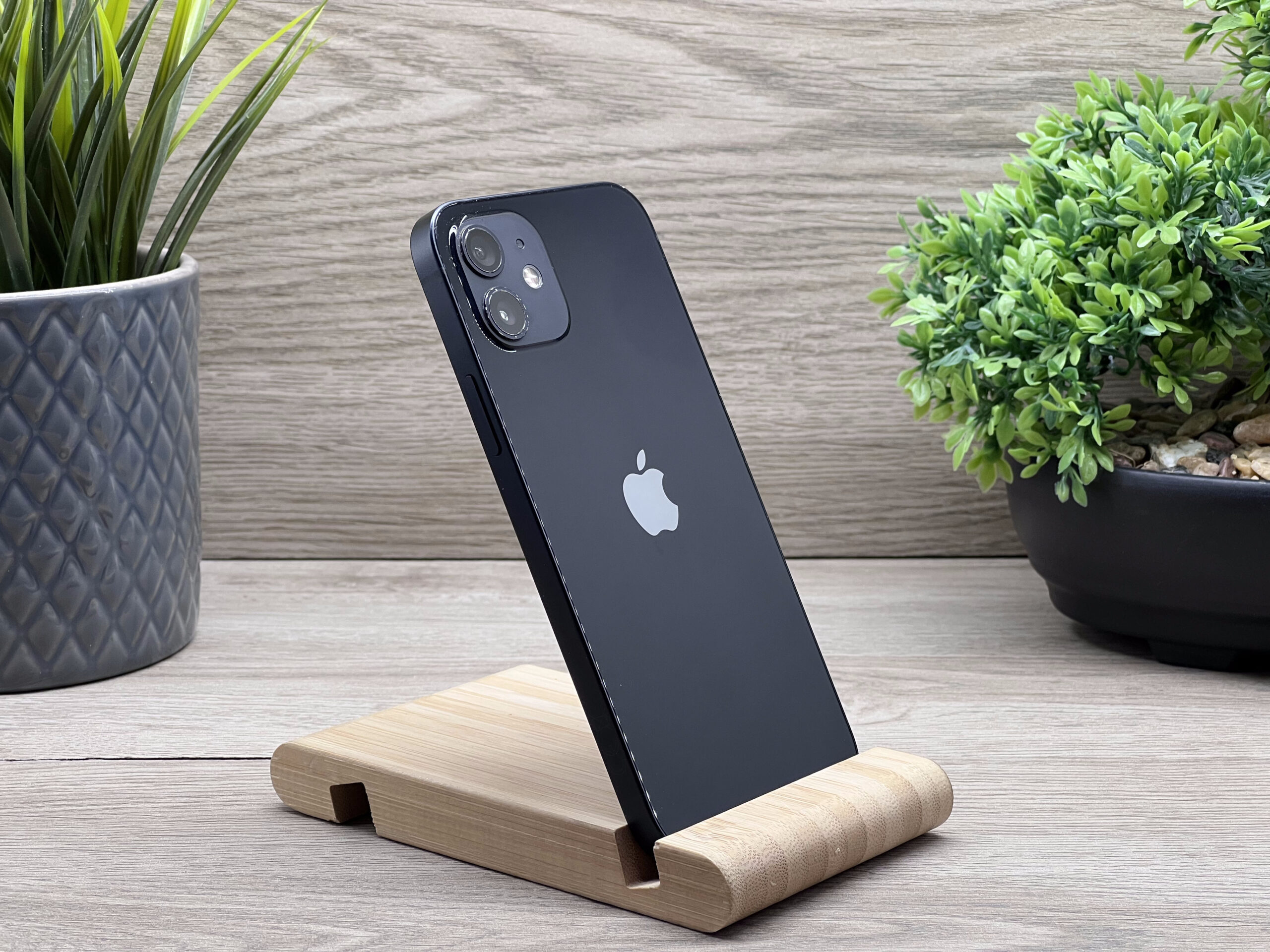iPhone 12 Black 64GB 2 ÉV Garanciával 100%
