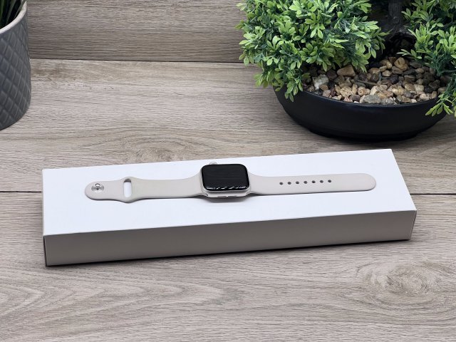 Hibátlan Apple Watch SE2 Starlight 40mm 2 ÉV Garanciával 93%
