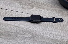 Apple Watch SE Space Gray 44mm 2 ÉV Garanciával