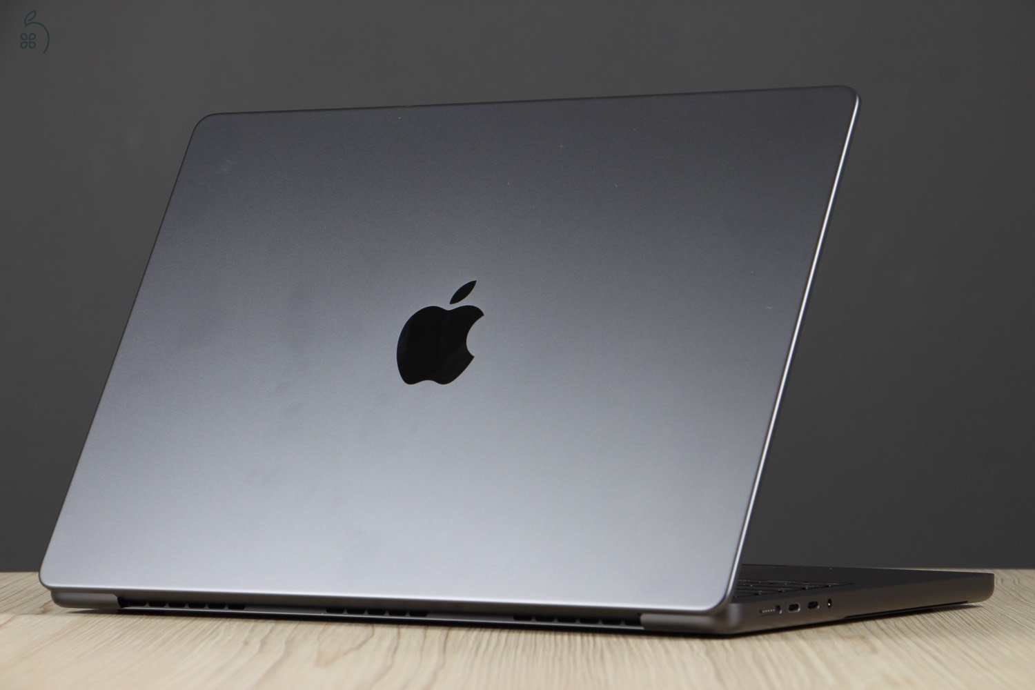 Apple MacBook Pro 14