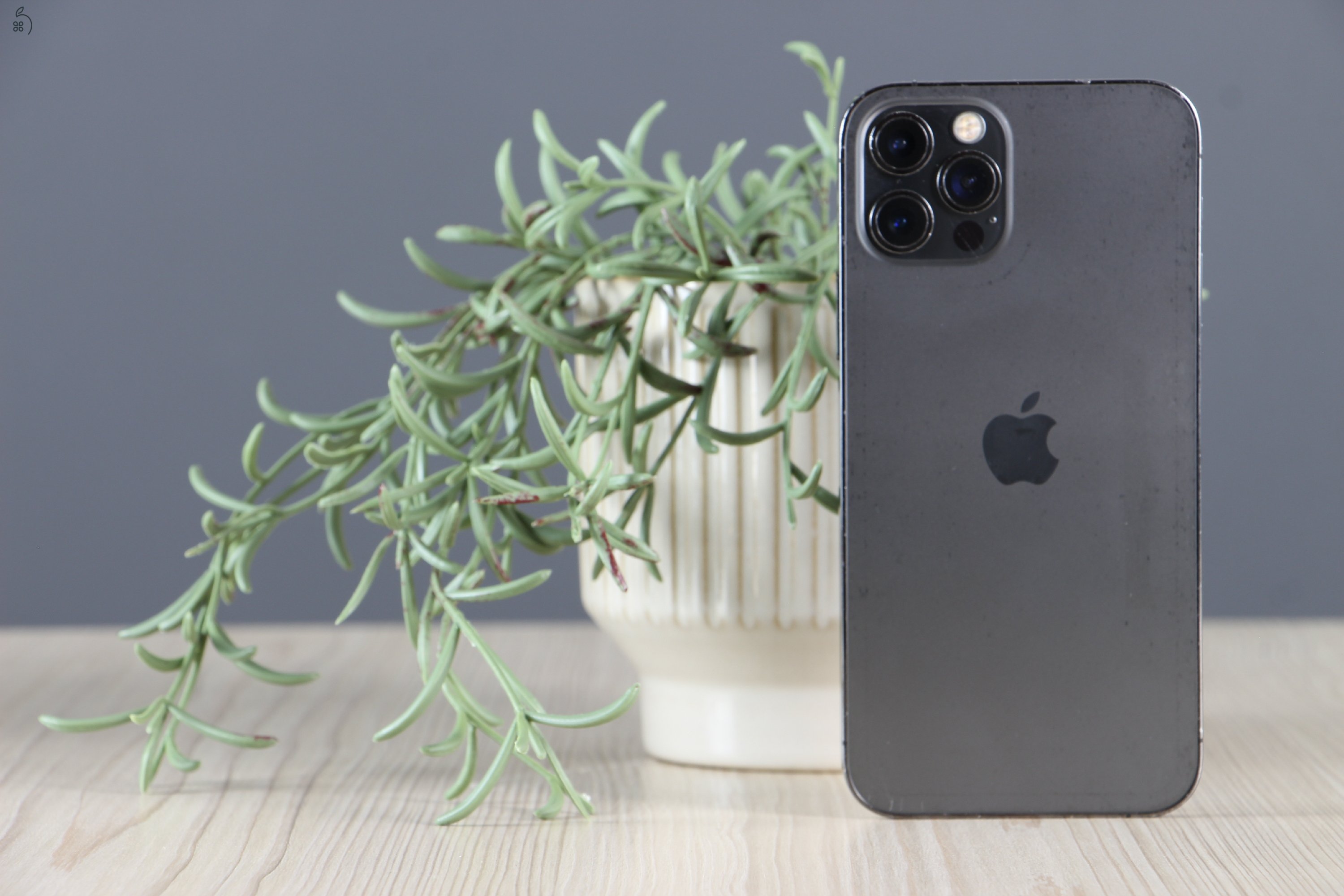 Apple iPhone 12 Pro 128GB asztroszürke C+ US-8198