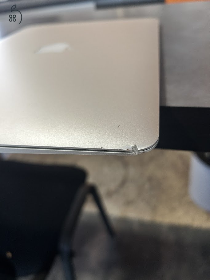 MacBookAir7,2