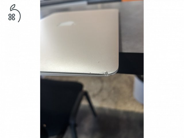 MacBookAir7,2