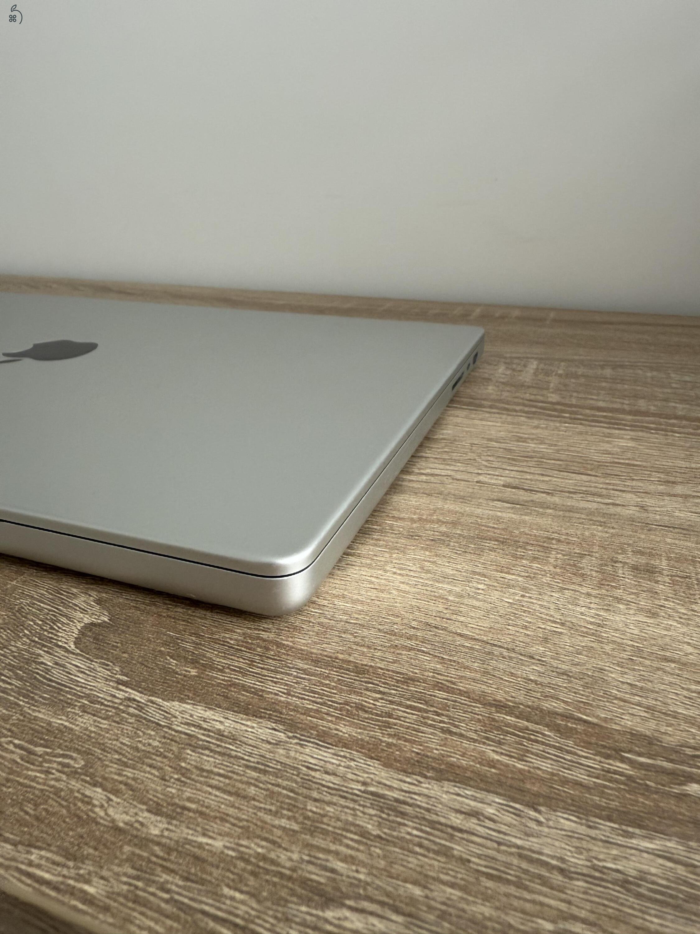 Macbook Pro 16 2021, M1 Pro 32 GB RAM