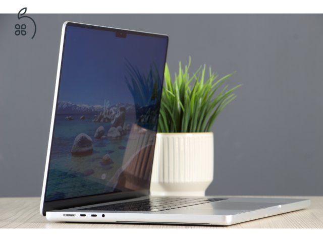  Apple Macbook Pro 16