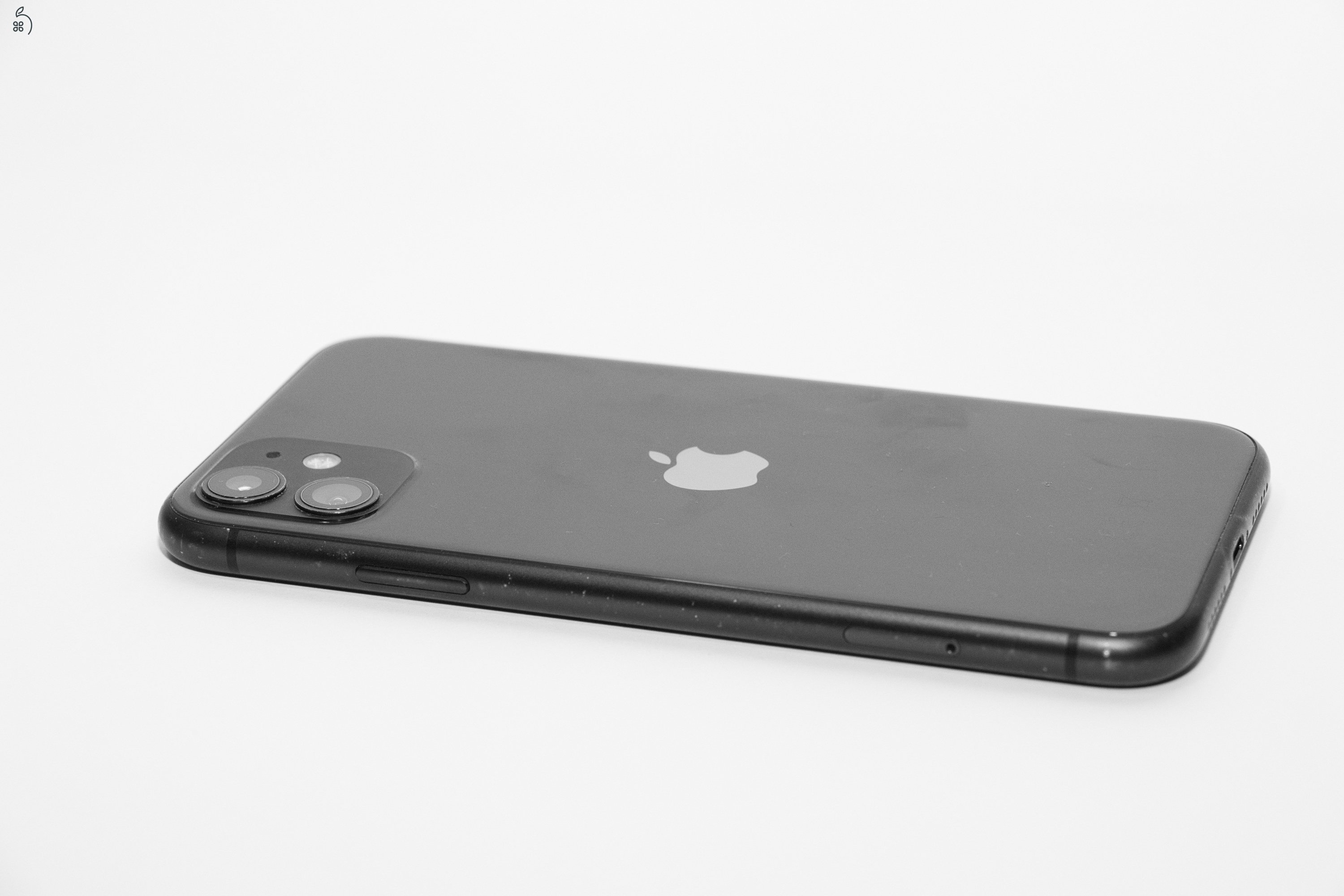 Phone 11 128GB – Fekete – Műszakilag hibátlan, 96% akkuval