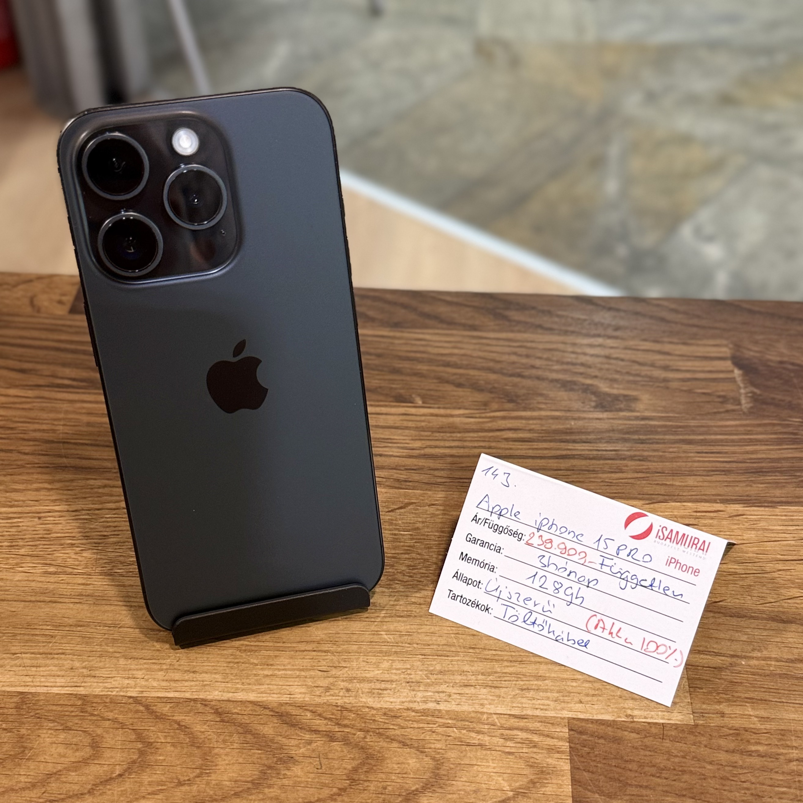 Apple iPhone 15 Pro  - 128GB - Fekete Titán - Akku 100% -(143.)