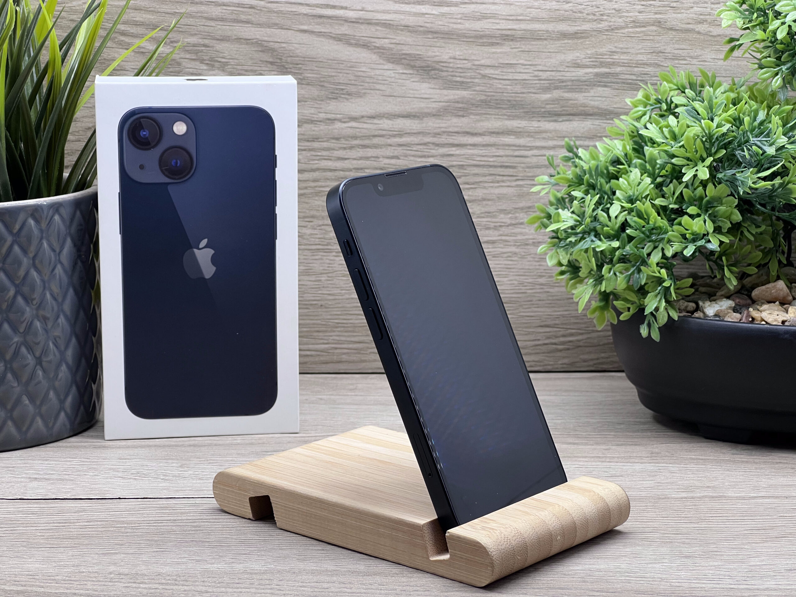 Hibátlan iPhone 13 Mini Midnight 128GB 2 ÉV Garanciával