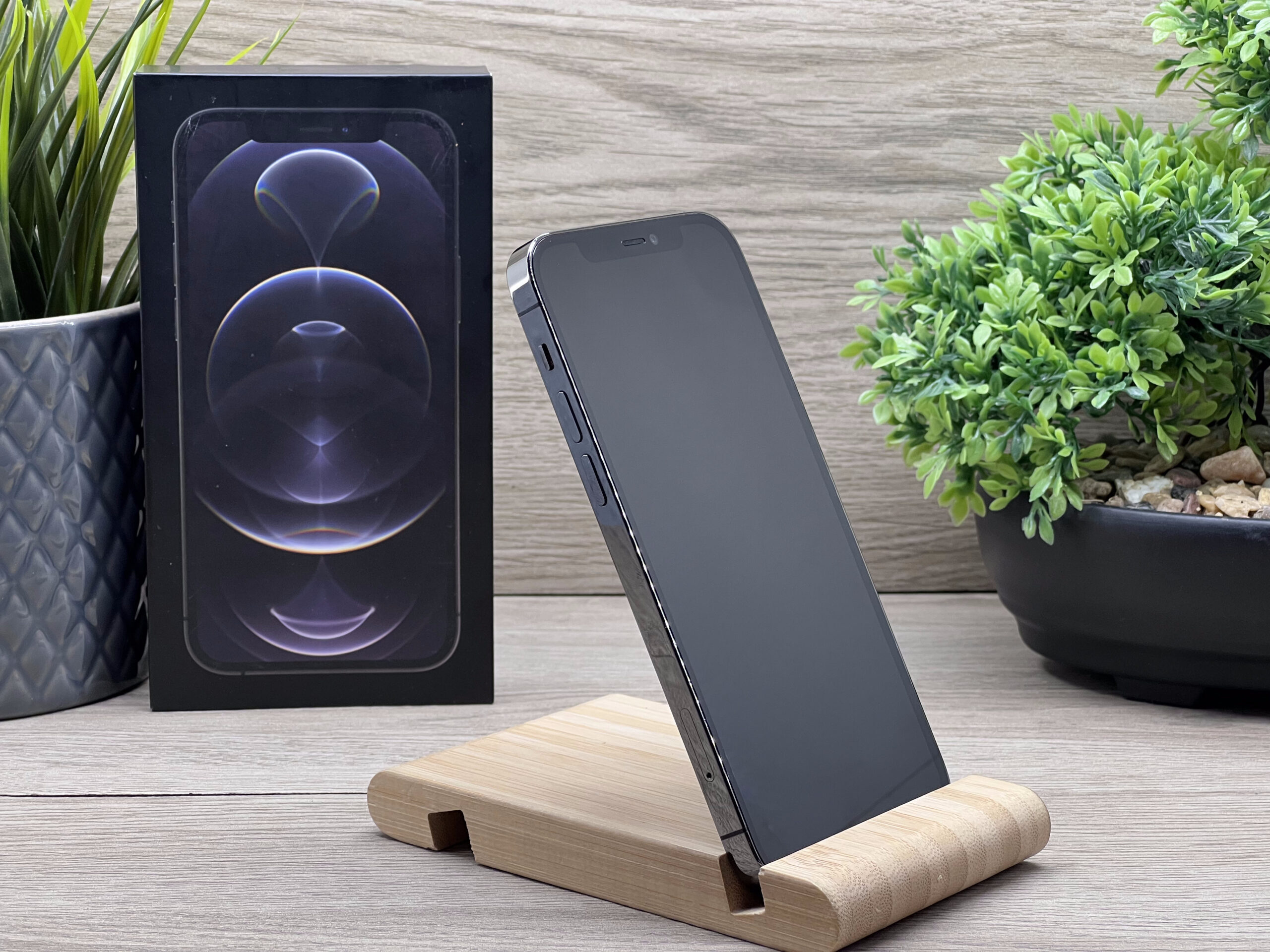 Hibátlan iPhone 12 Pro Graphite 128GB 2 ÉV Garanciával 93%