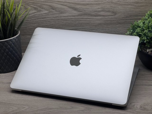 MacBook Air 2020 M1 13” 256GB 8GB 2 ÉV Garanciával Számlával 100%