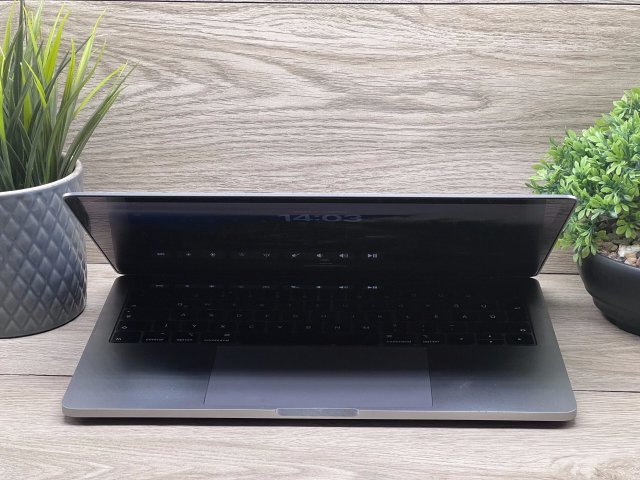 Hibátlan MacBook Pro 2019 i5 13” 256GB 8GB 2 ÉV Garanciával 100%