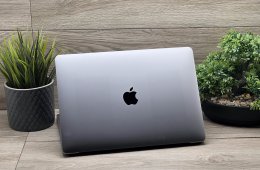 MacBook Pro 2020 M1 13” 256GB 8GB 2 ÉV Garanciával 94%