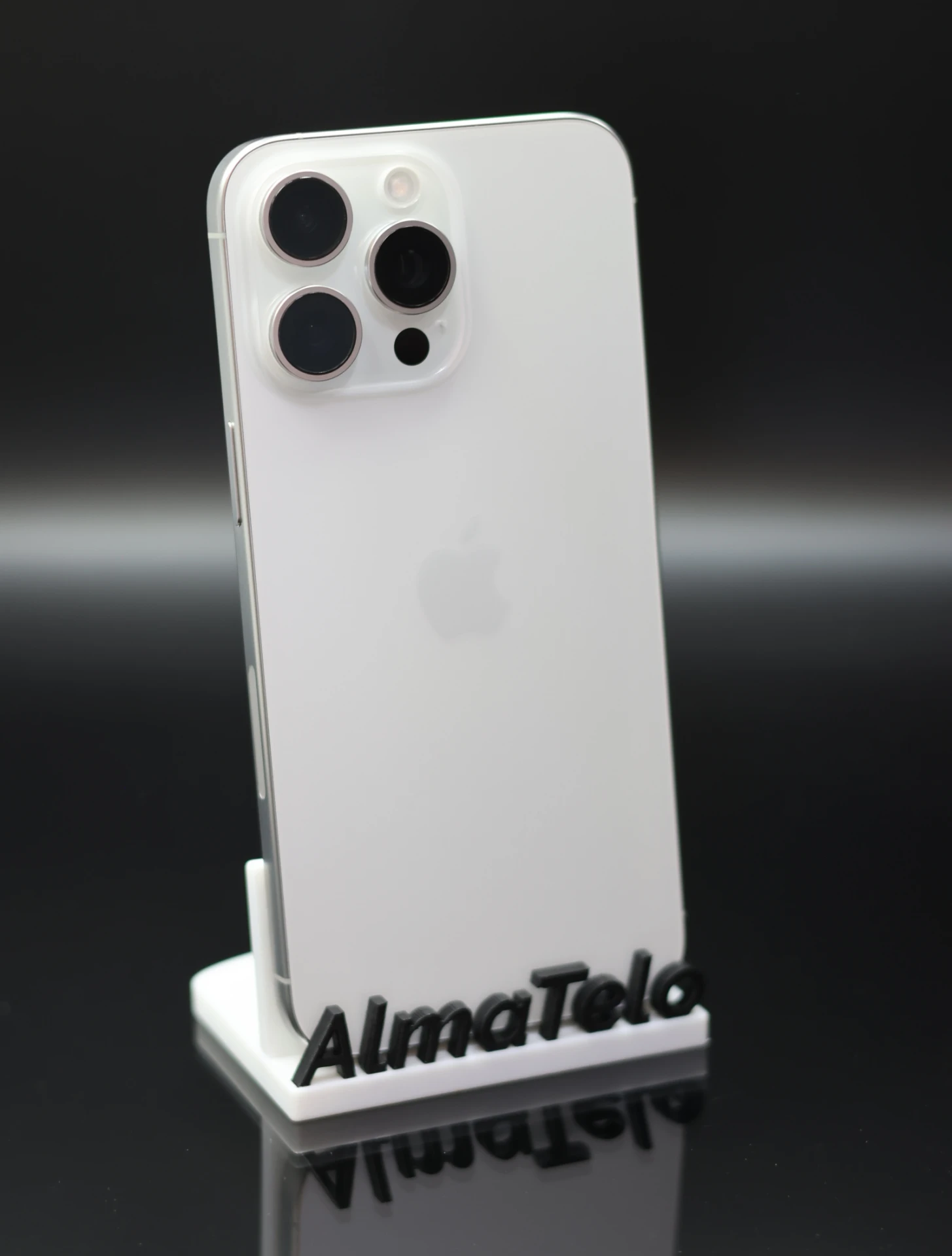 Apple iPhone 15 Pro Max 256 GB White Titanium 100% akku - 12 HÓ GARANCIA
