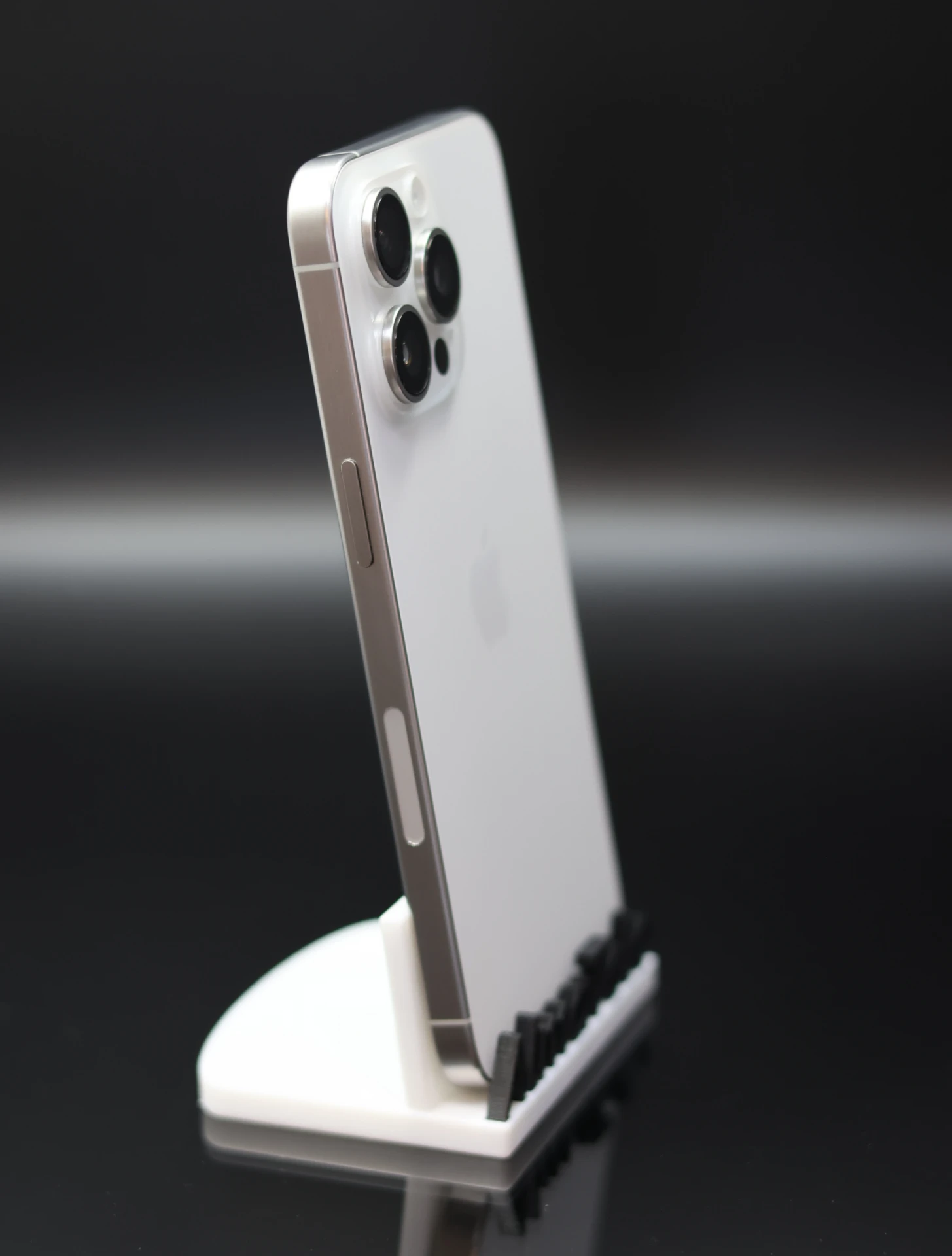 Apple iPhone 15 Pro Max 256 GB White Titanium 100% akku - 12 HÓ GARANCIA