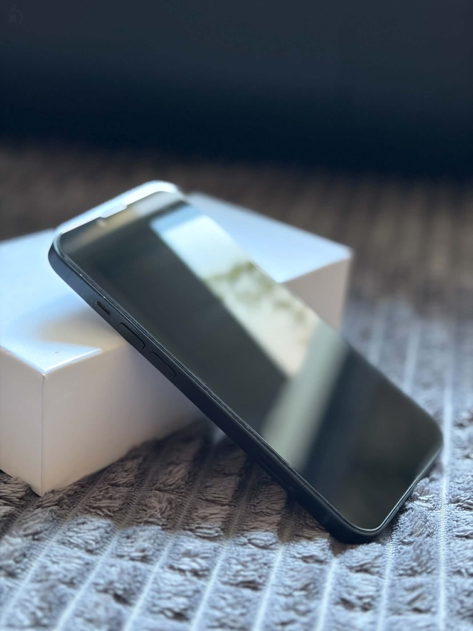 Eladó iPhone 14 128GB – Midnight kék, kártyafüggetlen (87%)