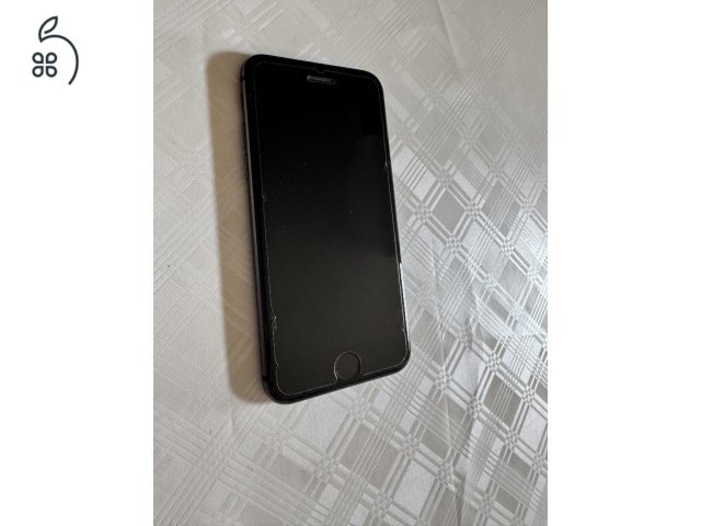 Iphone 8 64Gb 100%-os akksi