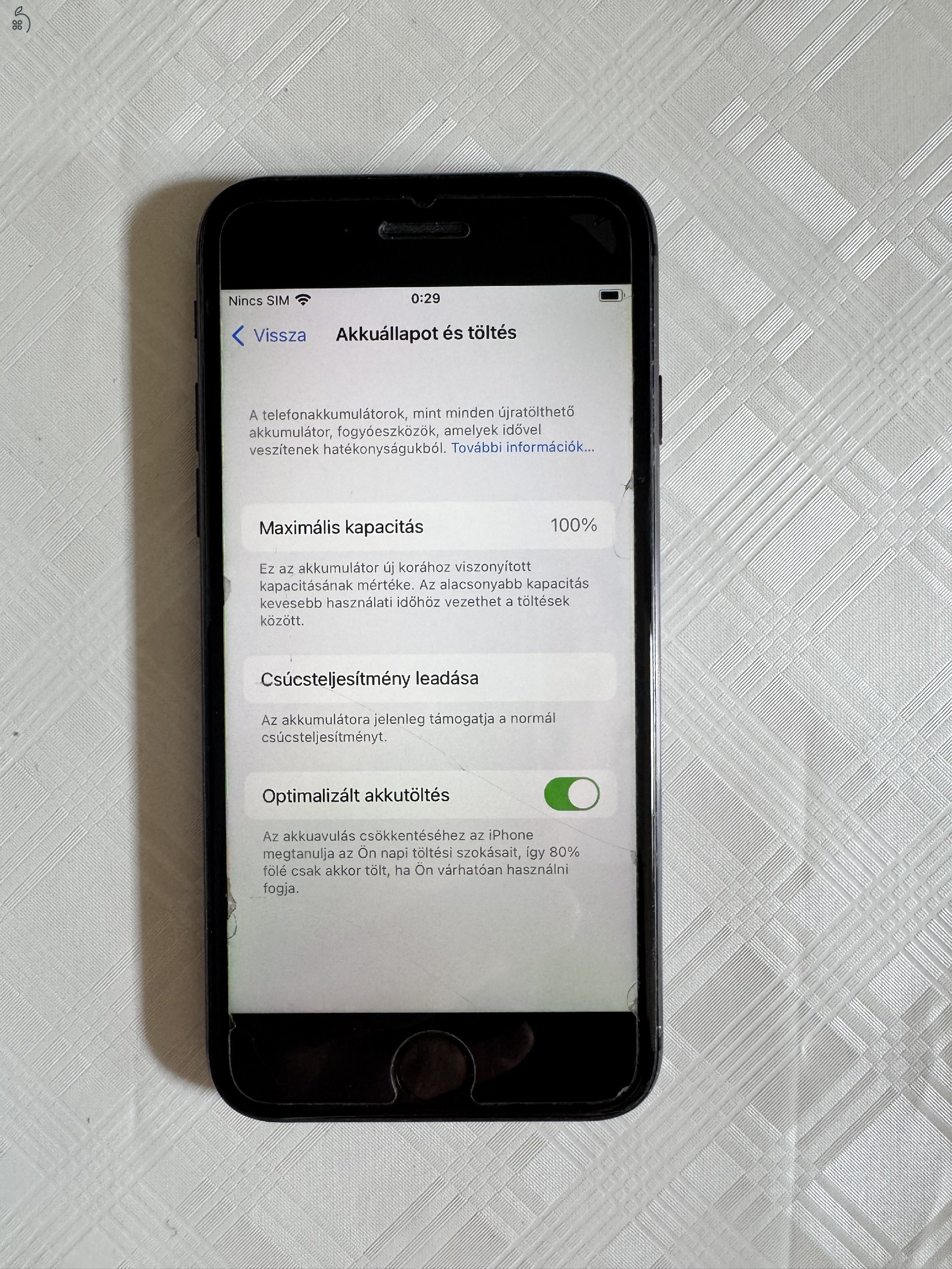 Iphone 8 64Gb 100%-os akksi