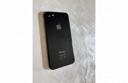 Iphone 8 64Gb 100%-os akksi