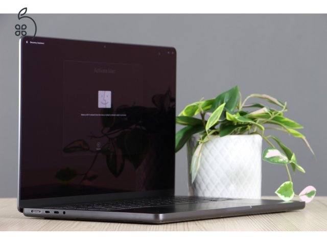 MacBook Pro 14