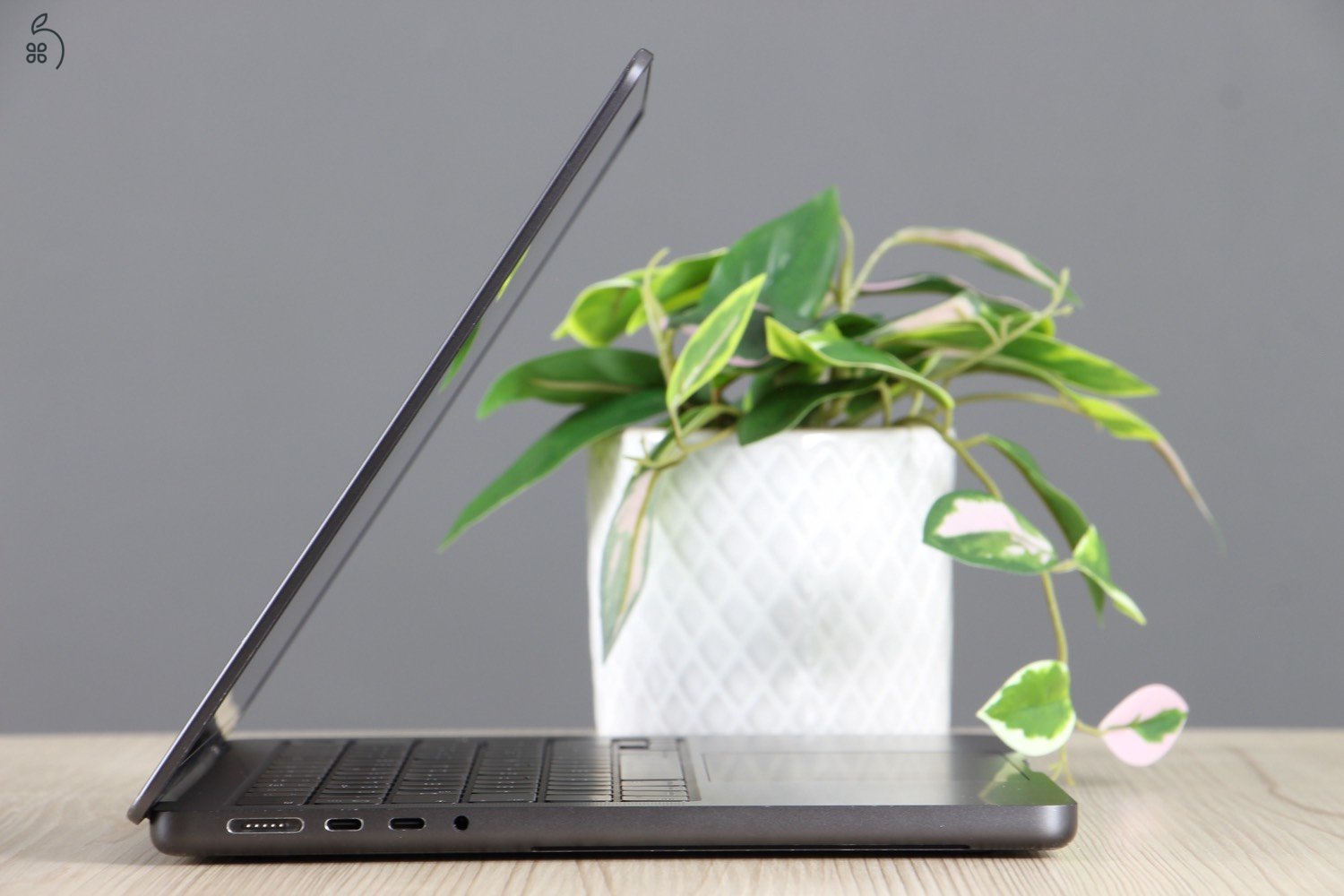 MacBook Pro 14