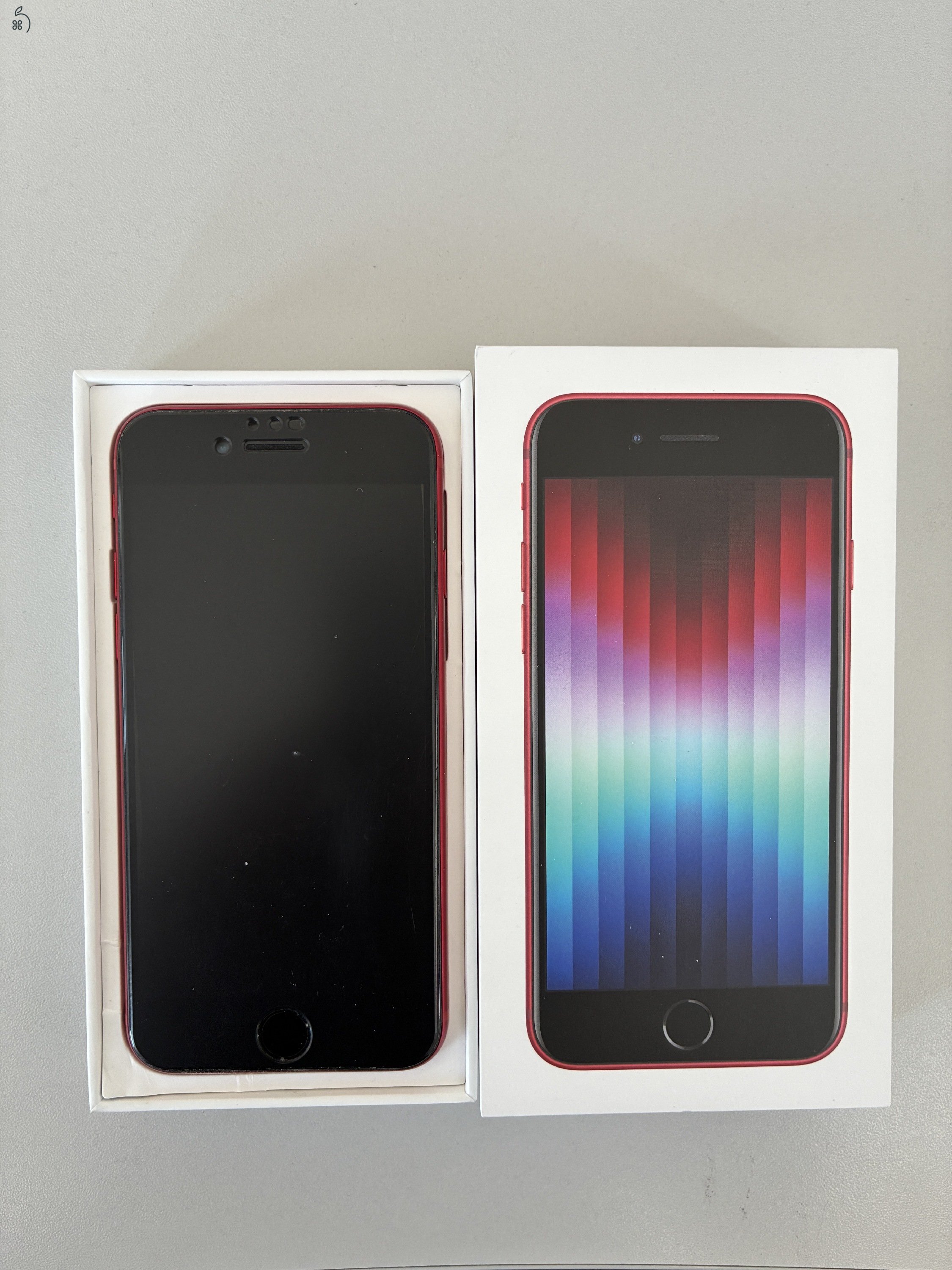 iPhone SE 2022 64 GB Product RED
