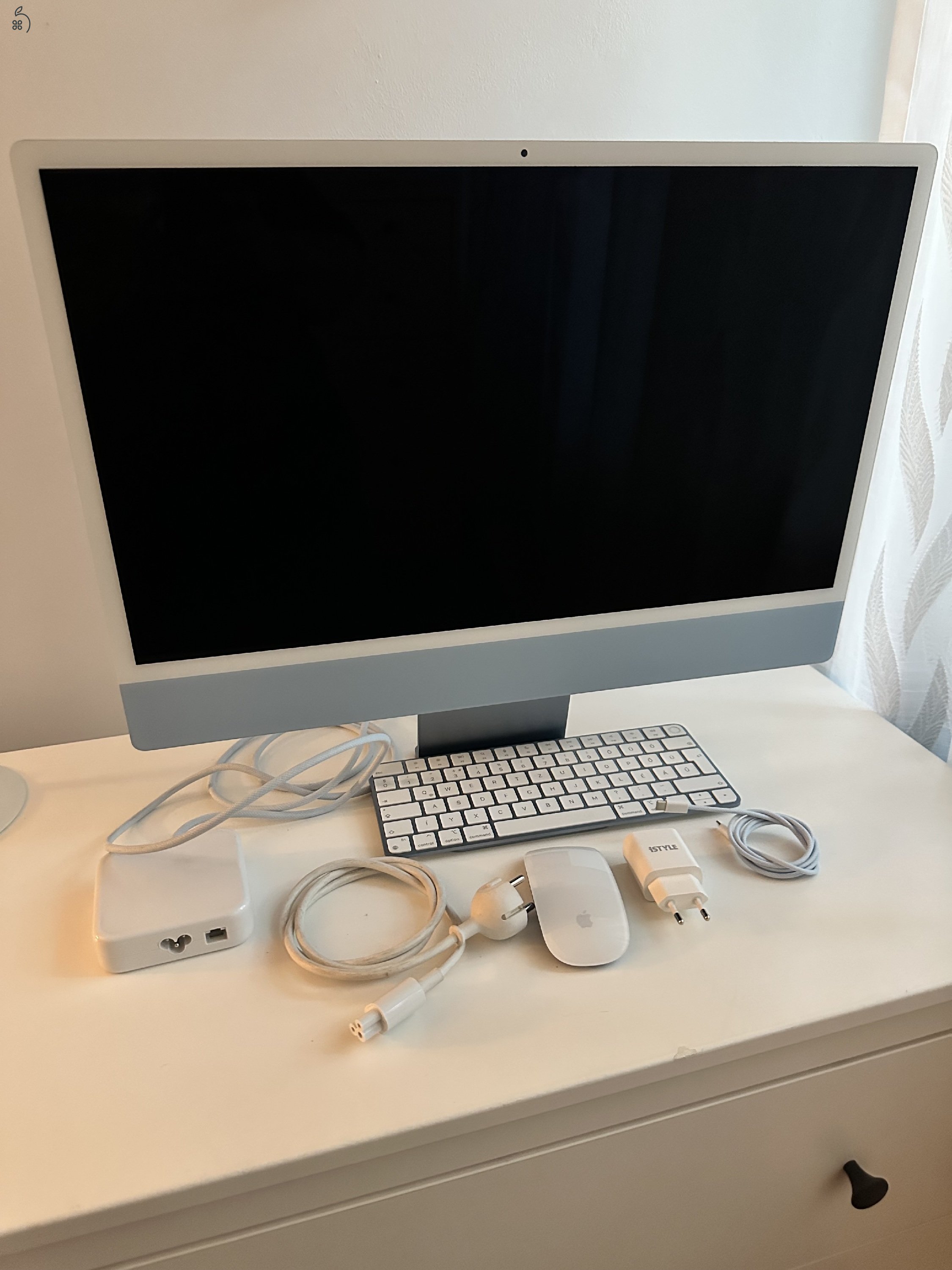Elado egy iStylben vasarolt imac24” asztali gep.