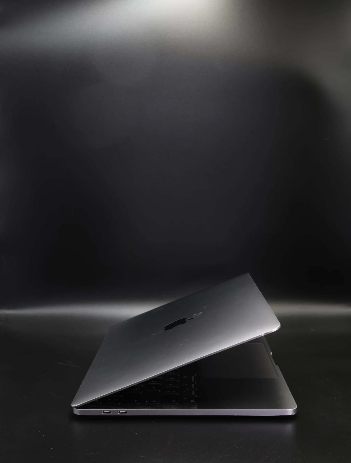 Apple MacBook Pro 13″ 2020 M1 512 GB Space Gray akku - 12 HÓ GARANCIA