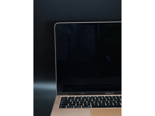Apple MacBook Air 13″ 2020 i3 256 GB Gold akku - 12 HÓ GARANCIA