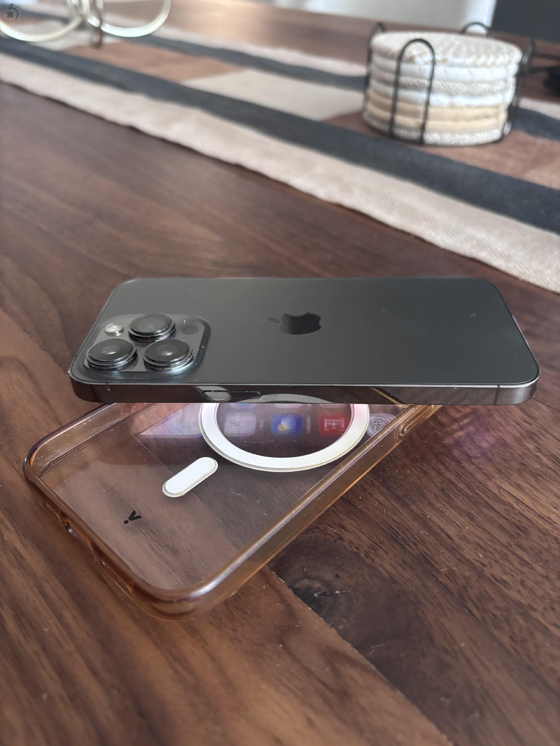 Hibátlan iPhone 13 Pro eladó