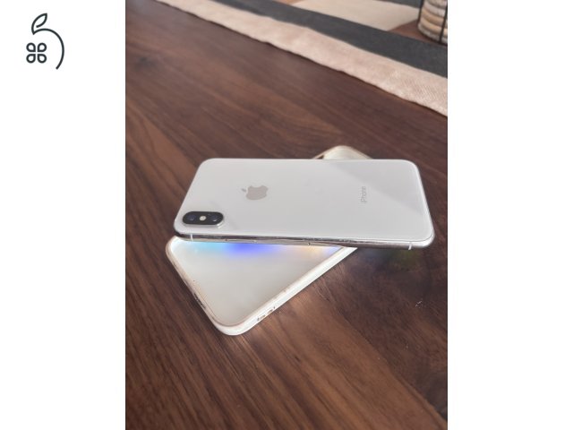 iPhone X 100% akksival eladó