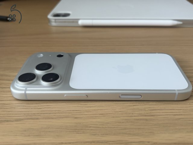 iPhone 17 pro 256 GB tökéletes állapotban