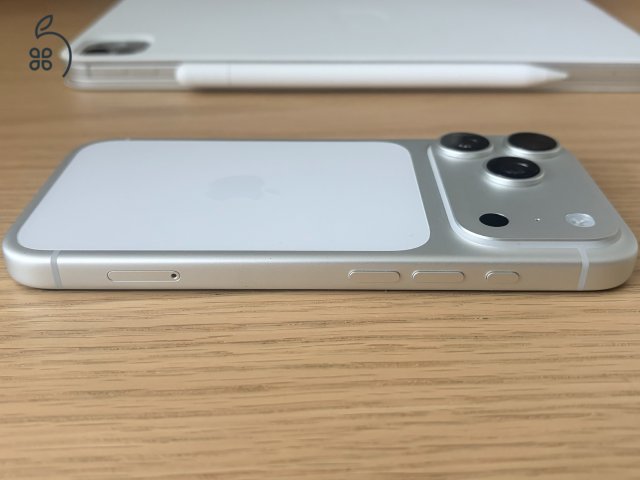 iPhone 17 pro 256 GB tökéletes állapotban