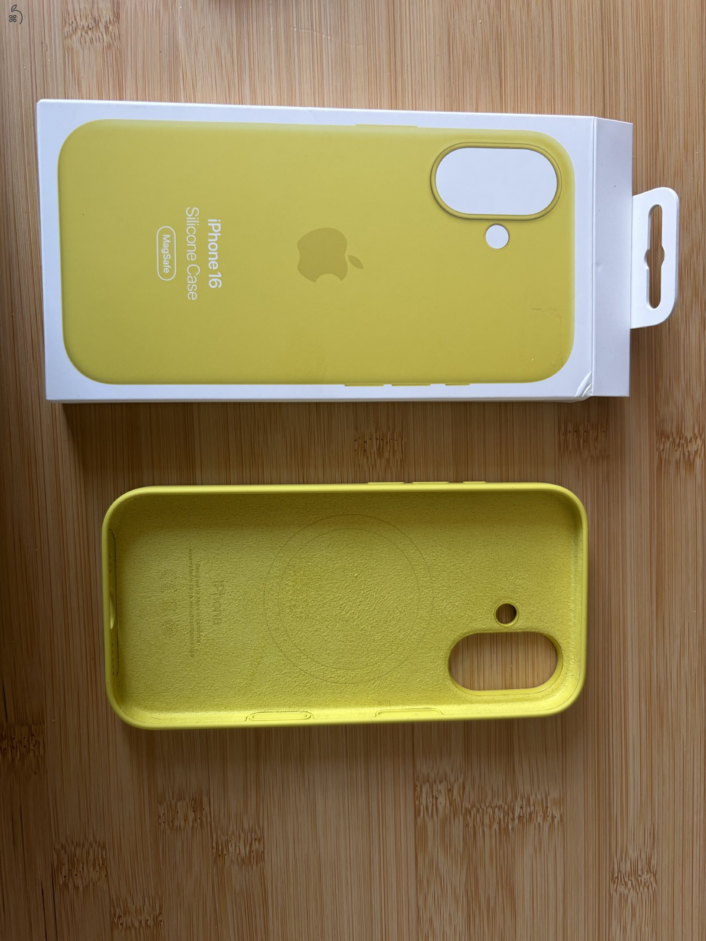 Eladó 2 db eredeti, tökéletes állapotú iPhone 16 tok.