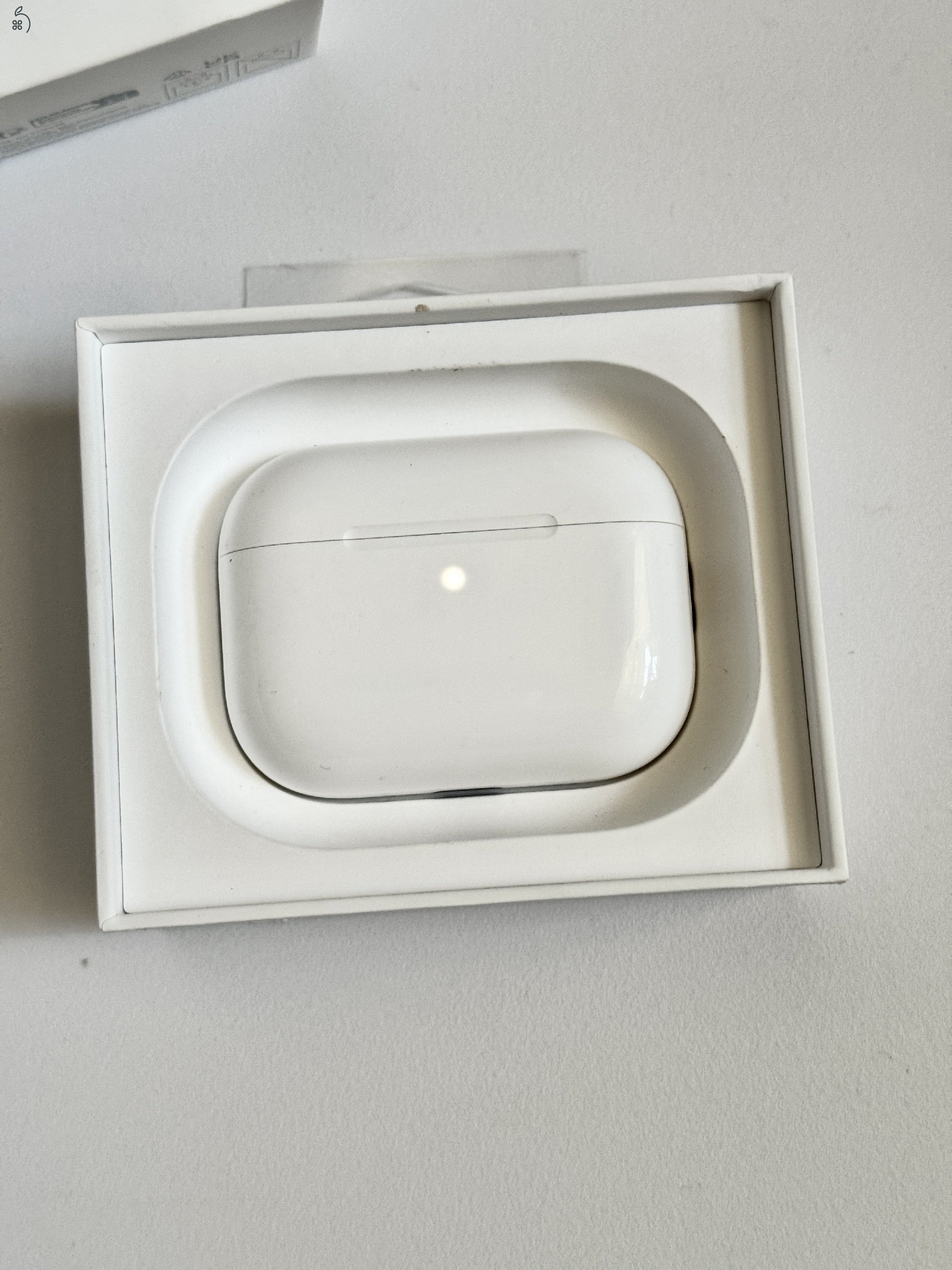 Airpods Pro 3  Jótállás: 2028.01. - apple care + 2027.Márc.11.ig