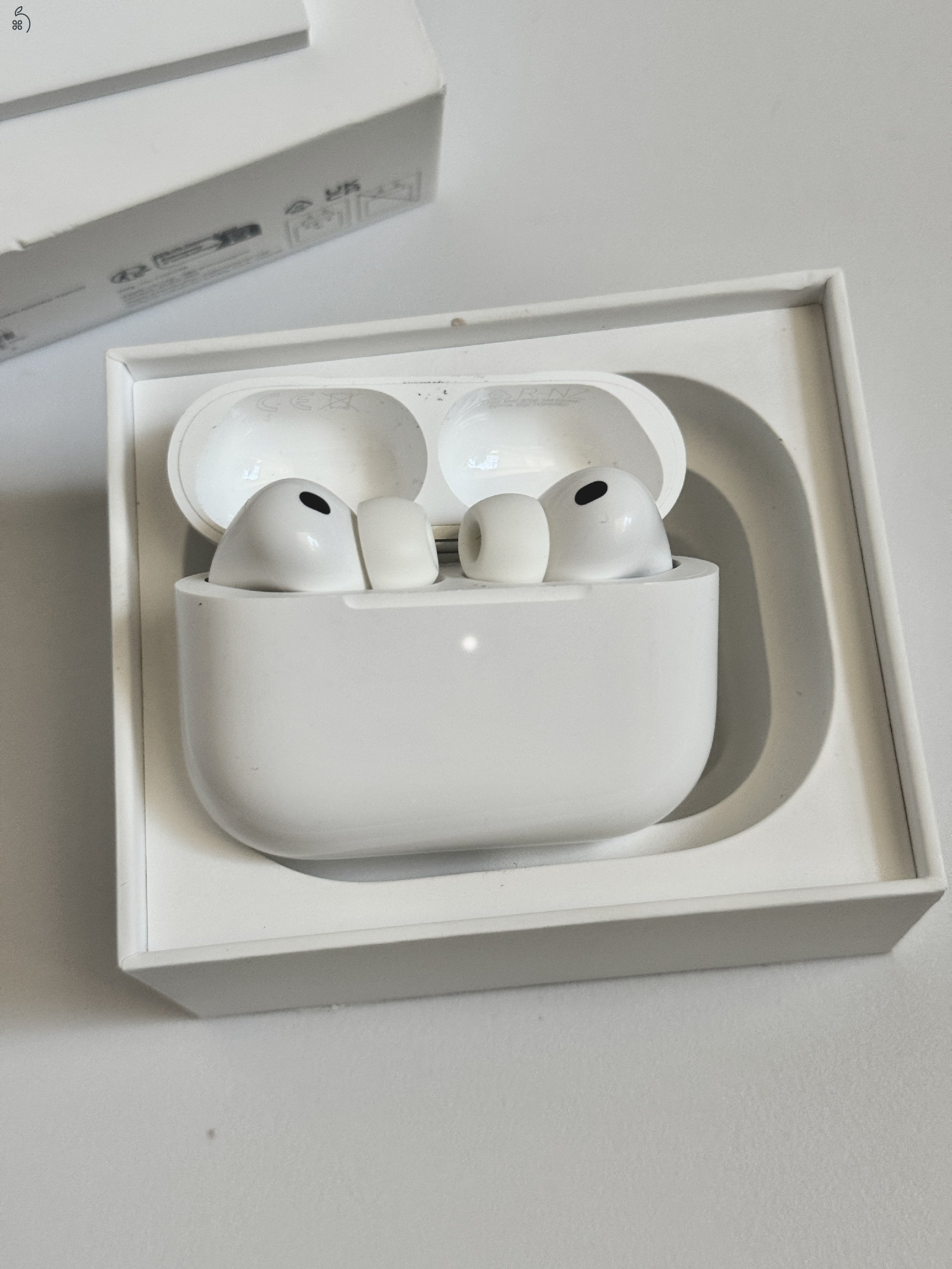 Airpods Pro 3  Jótállás: 2028.01. - apple care + 2027.Márc.11.ig
