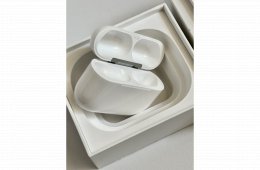 Airpods Pro 3  Jótállás: 2028.01. - apple care + 2027.Márc.11.ig