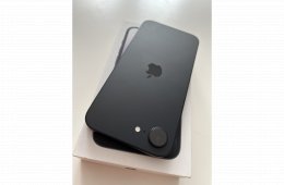 iPhone 16e 128GB Makulátlan! Akku 100%!