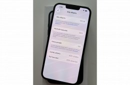 iPhone 16e 128GB Makulátlan! Akku 100%!