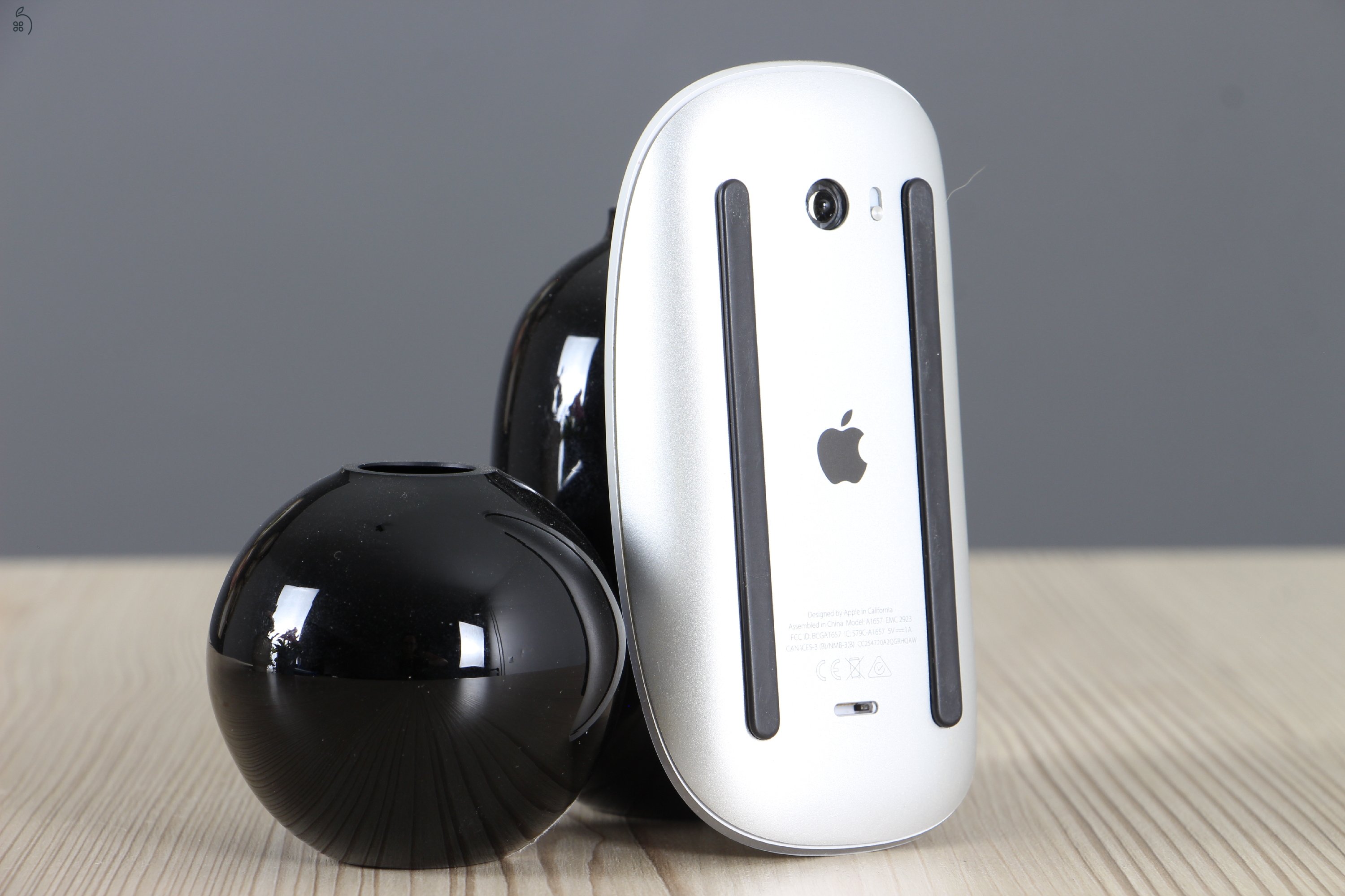 Magic Mouse 2 A US-8240