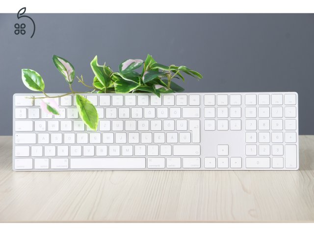 Magic Keyboard 2 Numpados HUN A US-8242