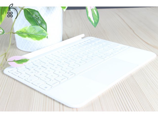 Magic Keyboard Folio iPad 10.gen. HUN A+ US-8228