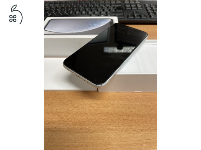Gyári új akkumulátorral, új üveghátlappal iPhone XR 64 GB eladó!