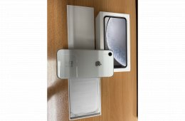 Gyári új akkumulátorral, új üveghátlappal iPhone XR 64 GB eladó!