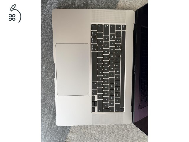 Apple MacBook Pro 16” (2019) – i7 / 16 GB RAM / 512 GB SSD