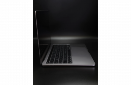 Apple MacBook Pro 13″ 2020 M1 256 GB Space Gray 89% akku - 12 HÓ GARANCIA
