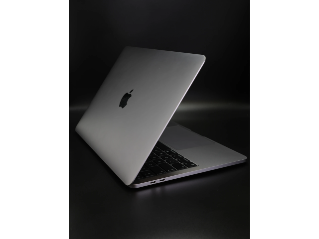 Apple MacBook Pro 13″ 2020 M1 256 GB Space Gray 87% akku - 12 HÓ GARANCIA